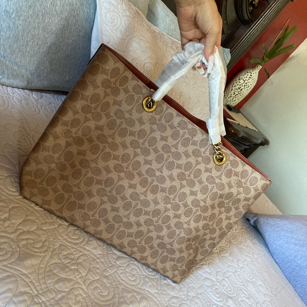 NWT COACH Signature CENTRAL TOTE Top Zip BAG In TAN RUST SIG CC Leather BRASS